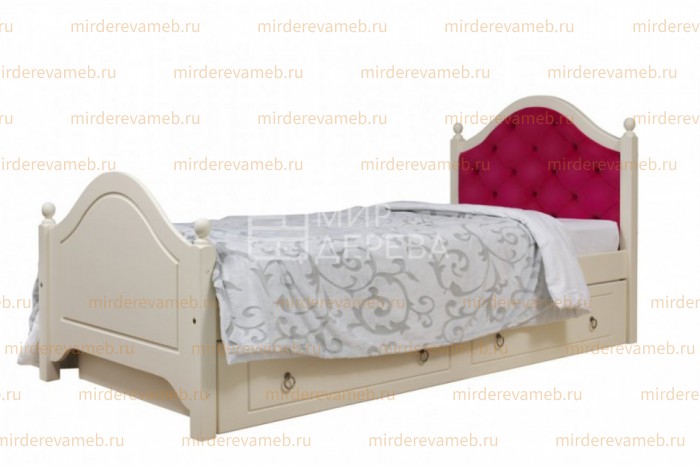 Кровать Лаки из массива