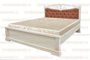 Кровать Пальмира из массива