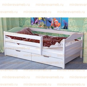Кровать Амалия из массива